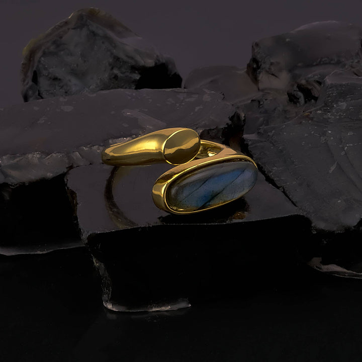 Natural Labradorite Handmade Oval Shape Gemstone Ring