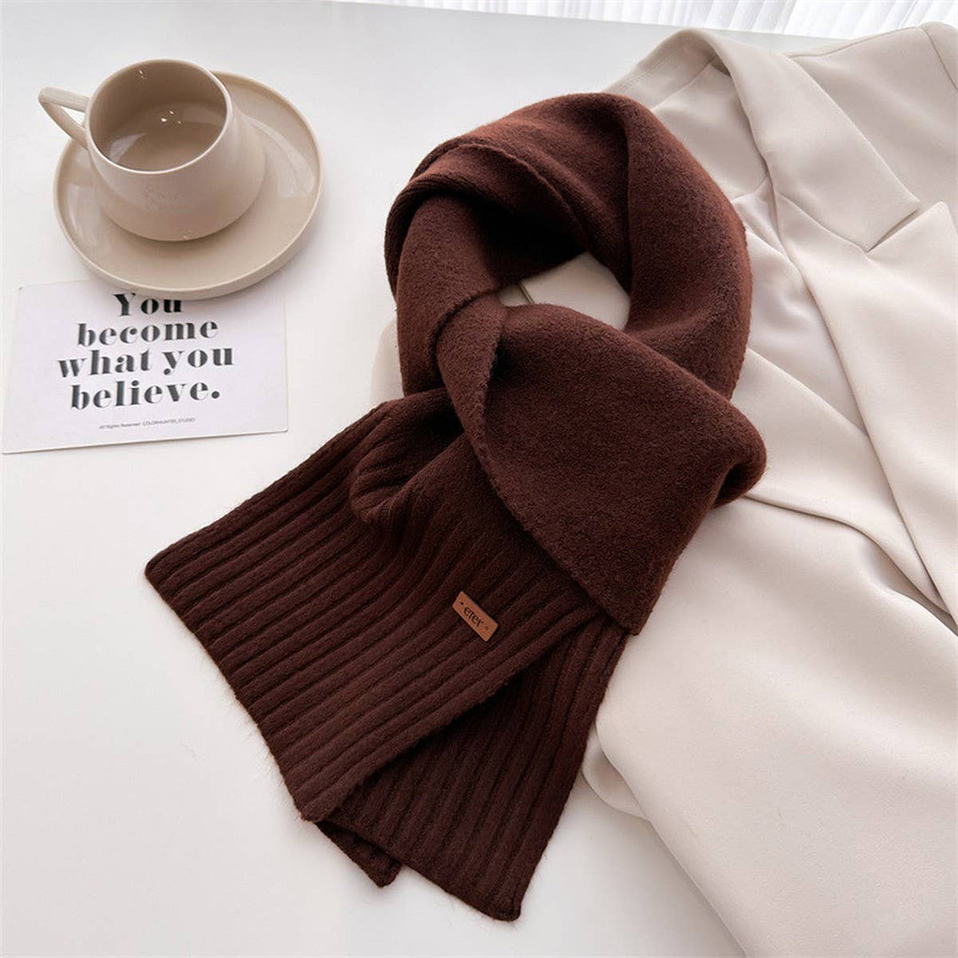 Warm Minimalist Wool Wrap Scarf for Fall Days_CWASC2749