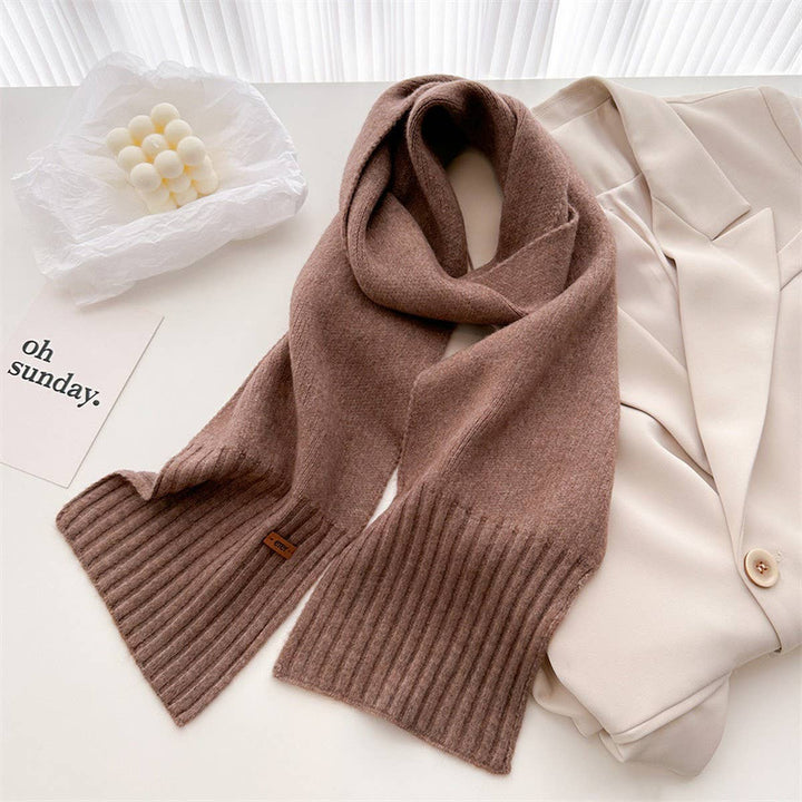 Warm Minimalist Wool Wrap Scarf for Fall Days_CWASC2749
