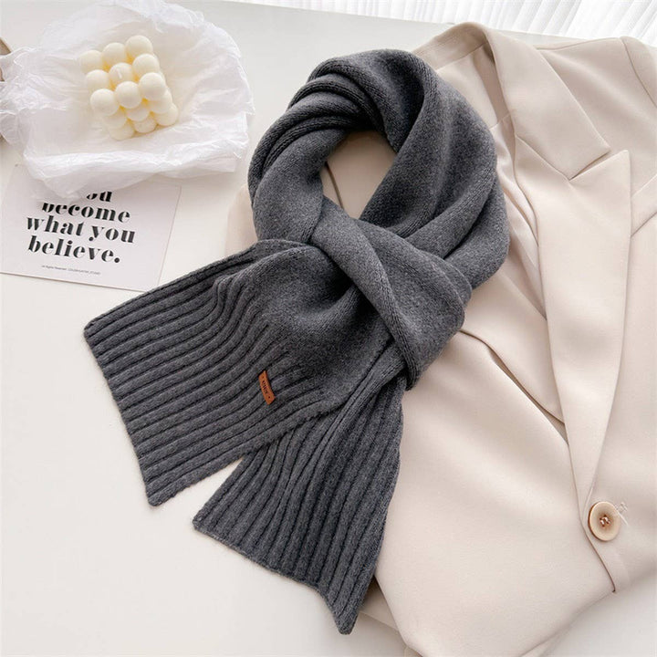 Warm Minimalist Wool Wrap Scarf for Fall Days_CWASC2749